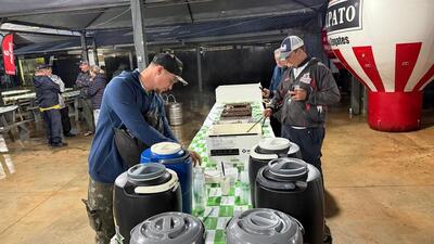 Sicredi Grandes Lagos PR/SP promove ação de sustentabilidade durante Campeonato Santiago de Pesca Esportiva